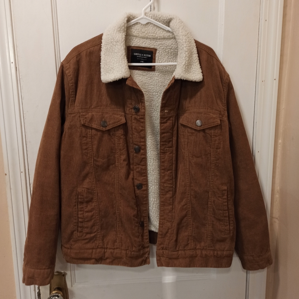 Sunrise Kingdom Corduroy Brown Sherpa Lined Trucker Size large Jacket